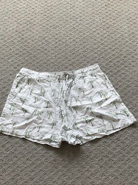 C&C California White Shorts with Green Palm Print 0552